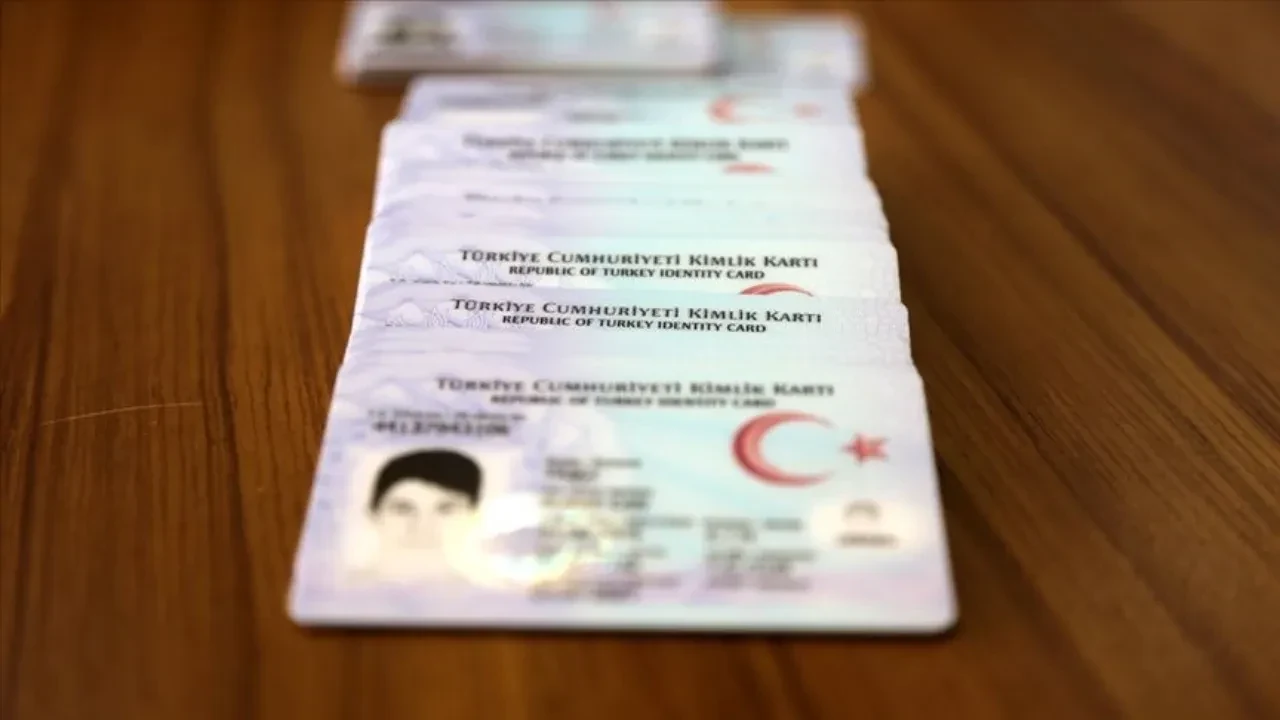 Bebekler ve Çocuklar İçin Fotoğraflı Çipli Kimlik Zorunluluğu 2026