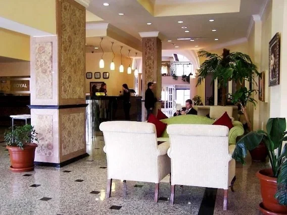 City Royal Hotel & Spa Havuz ve Sahil