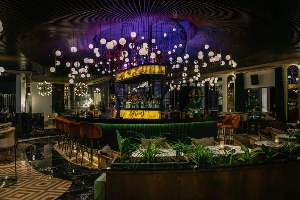 Gazimağusa Gece Deniz Manzaralı Barlar ve Lounge Tesisler