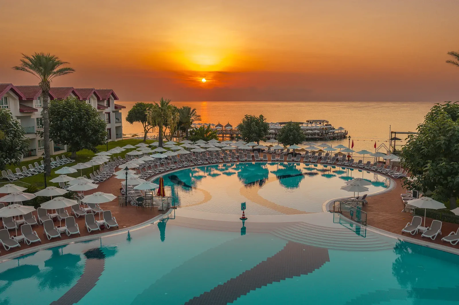 Gazimağusa Salamis Bay Conti Plajı ve Su Parkı İç Görsel 2