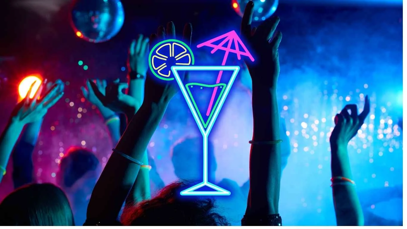 Gazimağusa Üniversite Gençliği Gece Partileri ve Etkinlikler - Mekan ve Gece Görseli