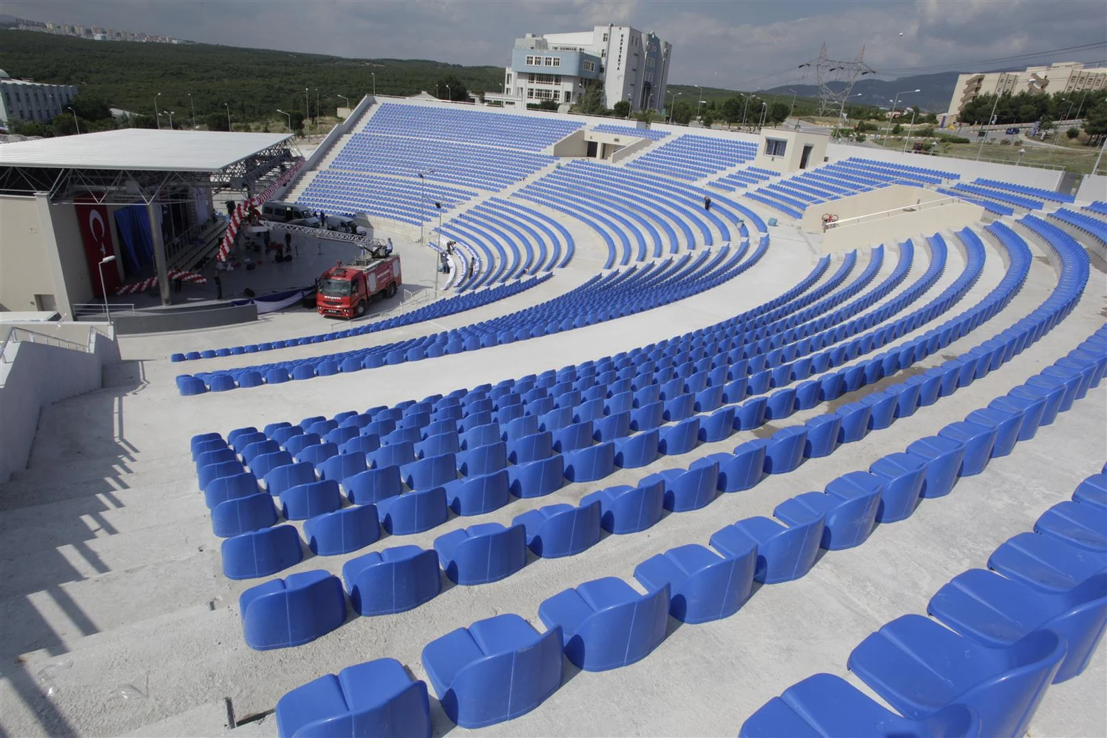 Girne Açık Hava Amfi Tiyatro Gece Konserleri ve Biletler