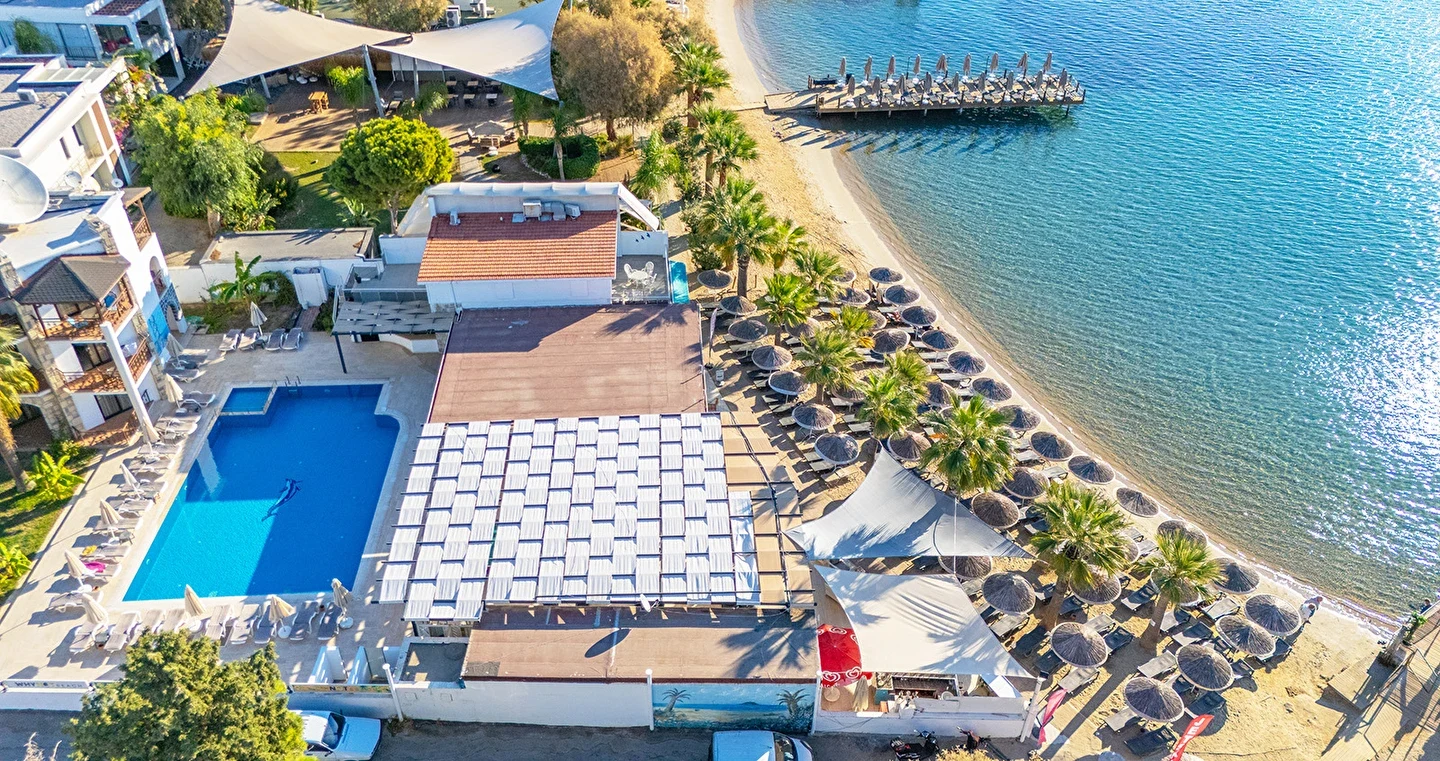Girne Alsancak Açık Hava Müzik Kulüpleri ve DJ Geceleri - Mekan ve Gece Görseli