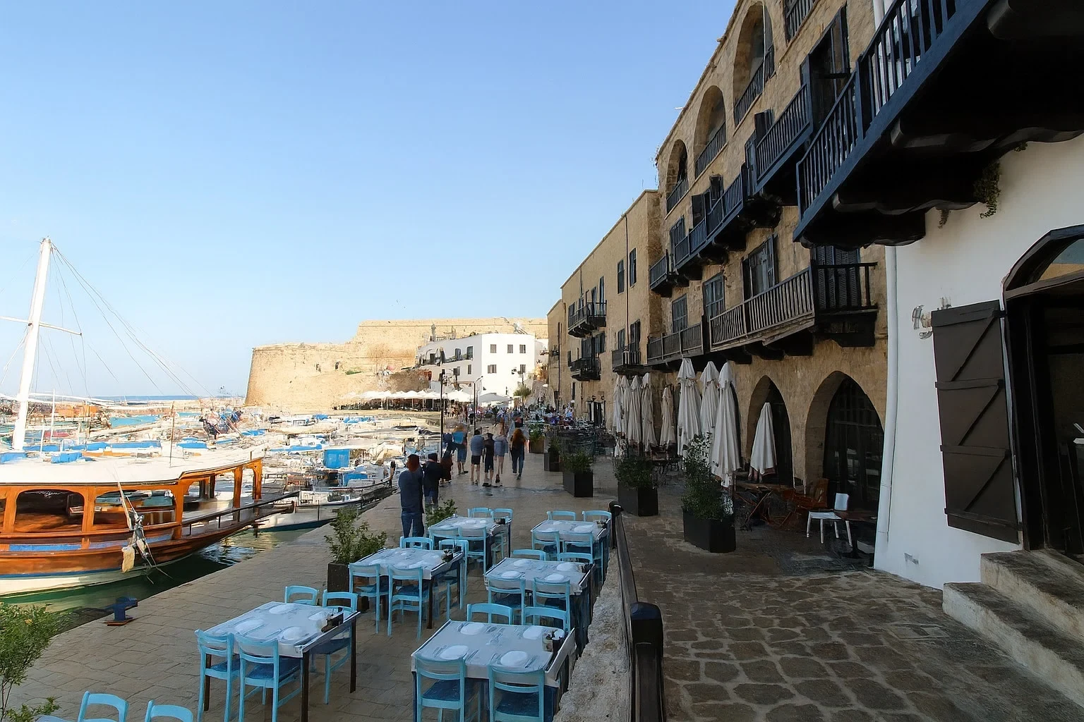 Girne Antik Liman Taş Sokakları ve Tarihi Yürüyüş Rotaları İç Görsel 1