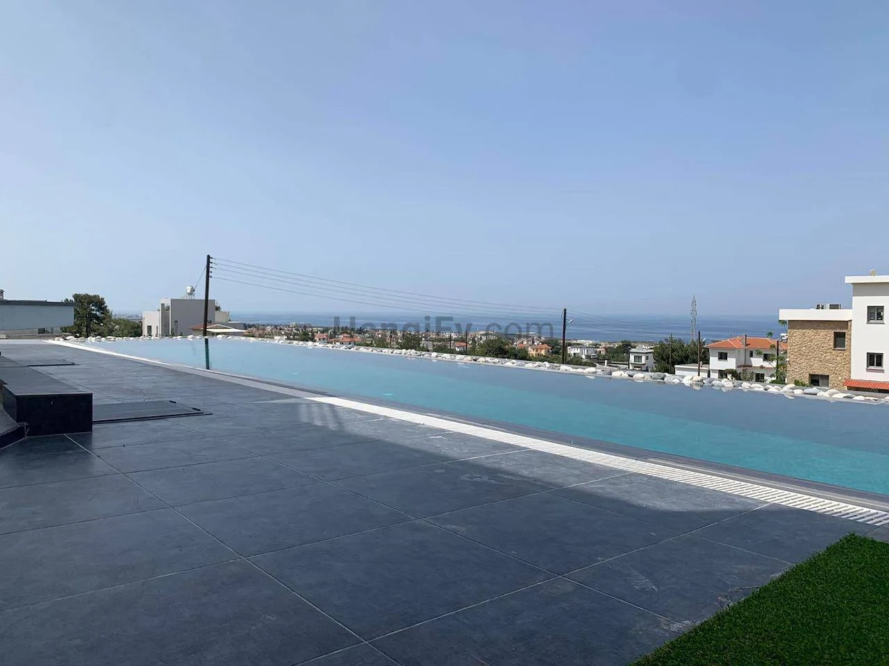 Girne Çatalköy Gece Kulüpleri ve Lüks Eğlence Tesisleri - Atmosfer ve Eğlence