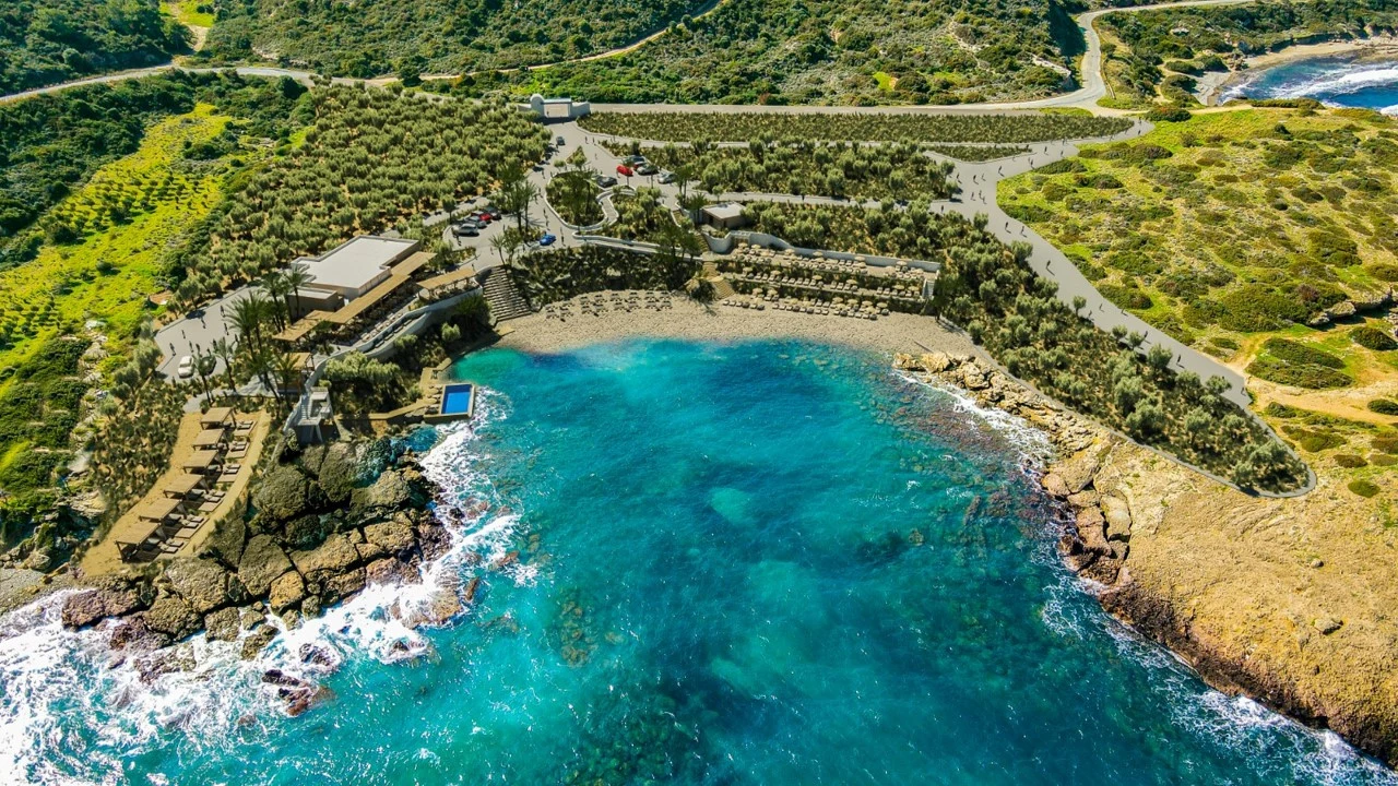 Girne Kayalar Köyü Gizli Deniz Koyu ve Kayalıklar