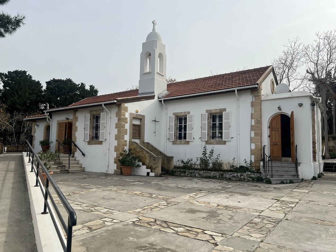 Girne Saint Andrew Anglikan Kilisesi ve Tarihi Liman Çevresi