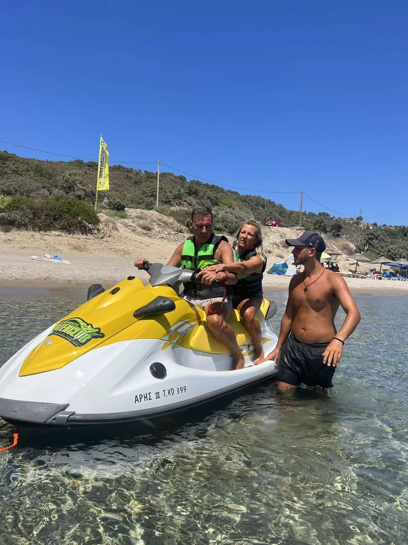 Girne Su Kayakları ve Ringo/Banana Eğlence Parkurları İç Görsel 1