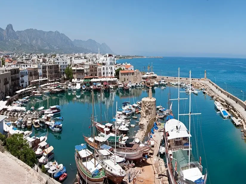 Girne Yat Limanı Yürüme Mesafesindeki Tarihi ve Şehir Otelleri