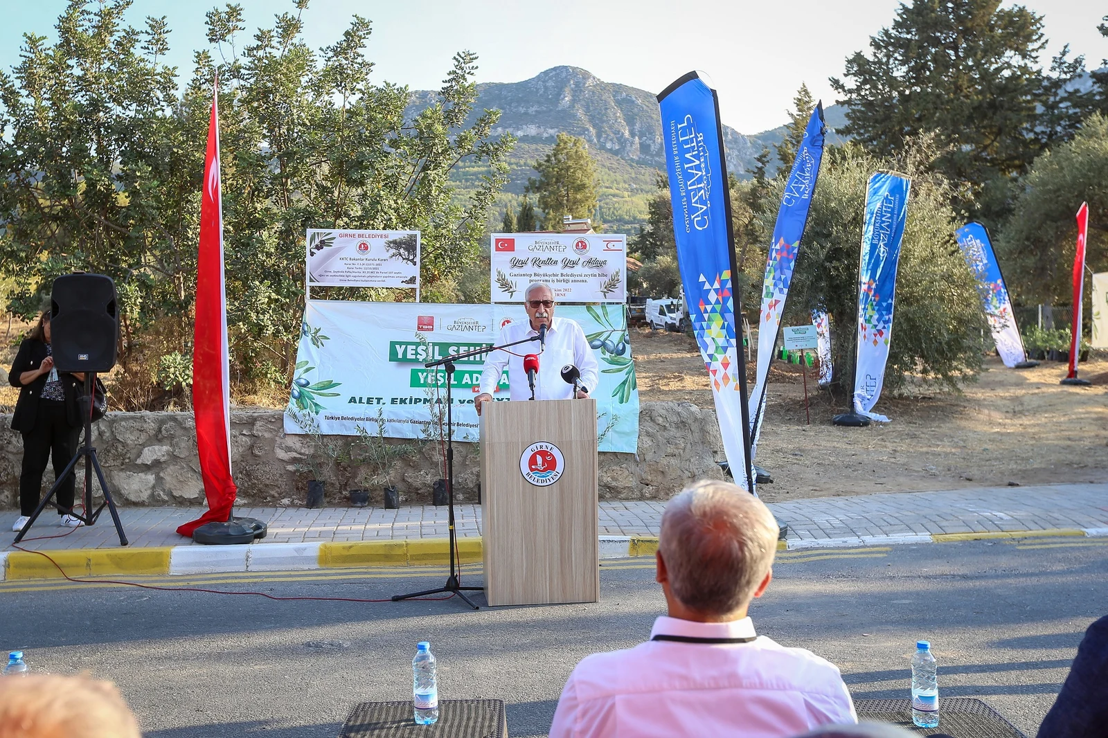 Girne Zeytinlik Festivali: Zeytinyağlı Kıbrıs Lezzetleri ve Köy Kermesi