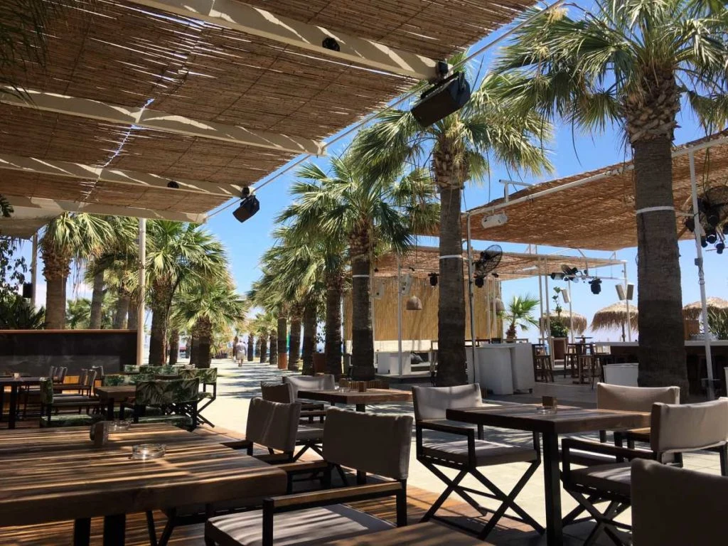 İskele MacKenzie Beach Club ve Sahil Lounge İç Görsel 1