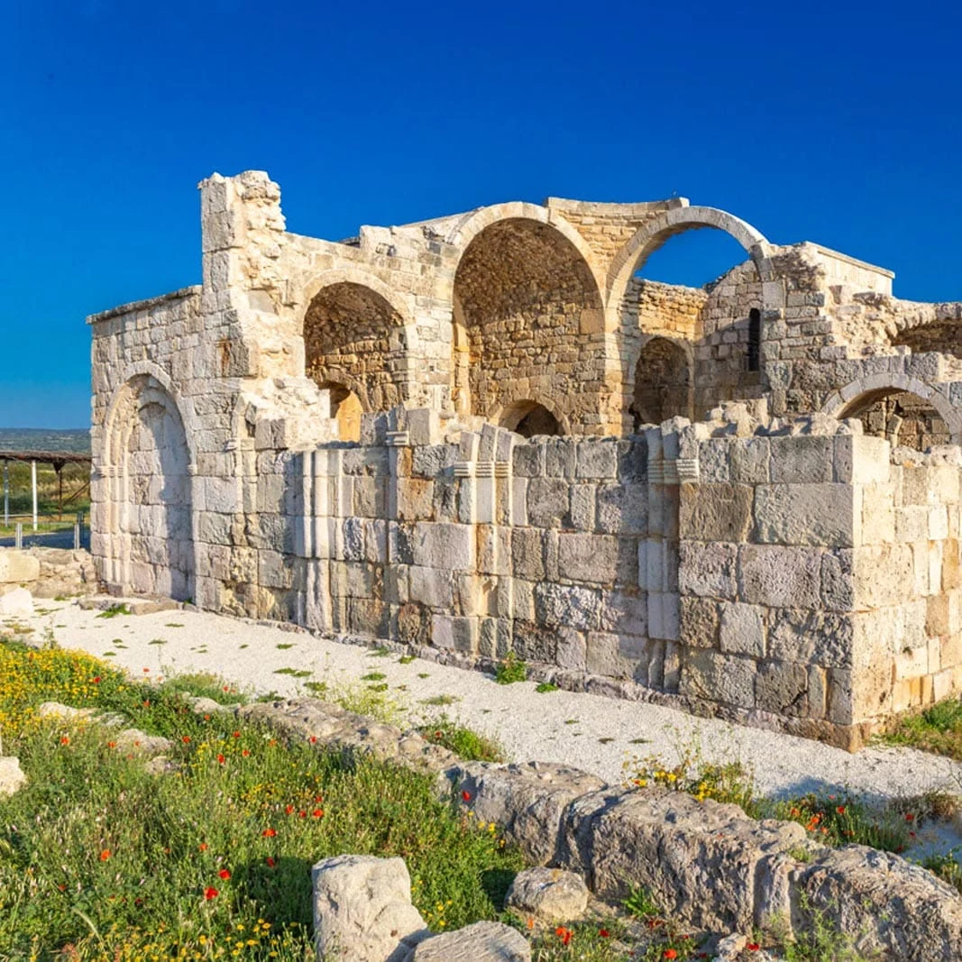 Karpaz Ayfilon Koyu ve Tarihi Kilise Kalıntıları