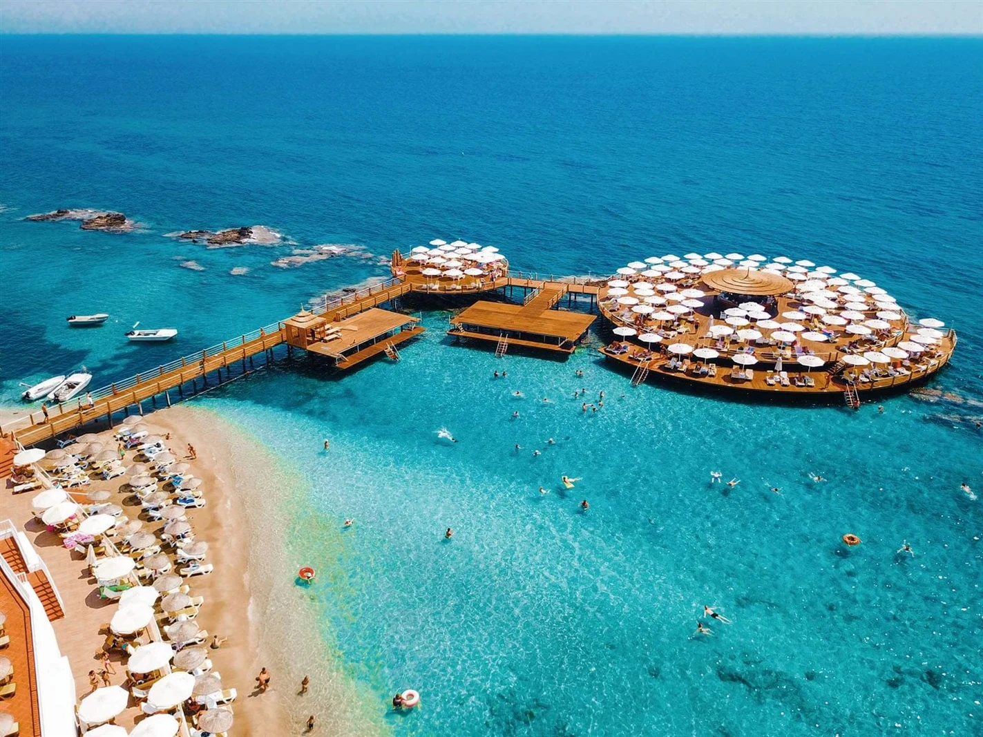 All Inclusive Alacarte Oteller Tesis Mimarisi ve Genel Atmosfer