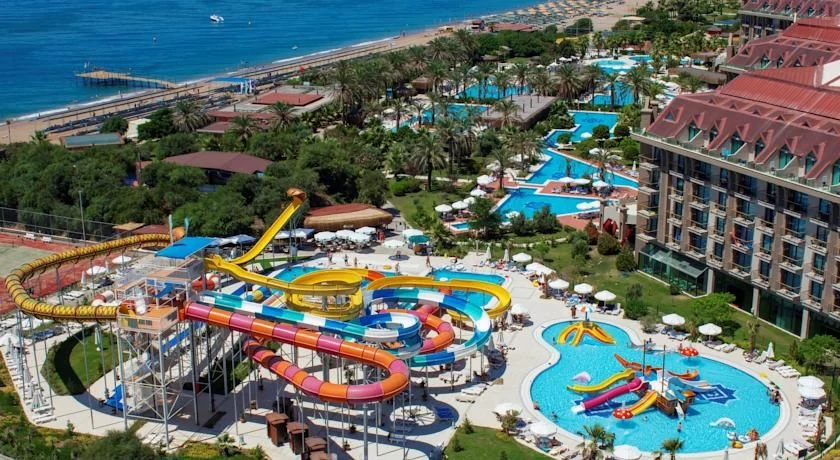 Kıbrıs Aquaparklı Oteller Genel Görünüm ve Tesis Konforu