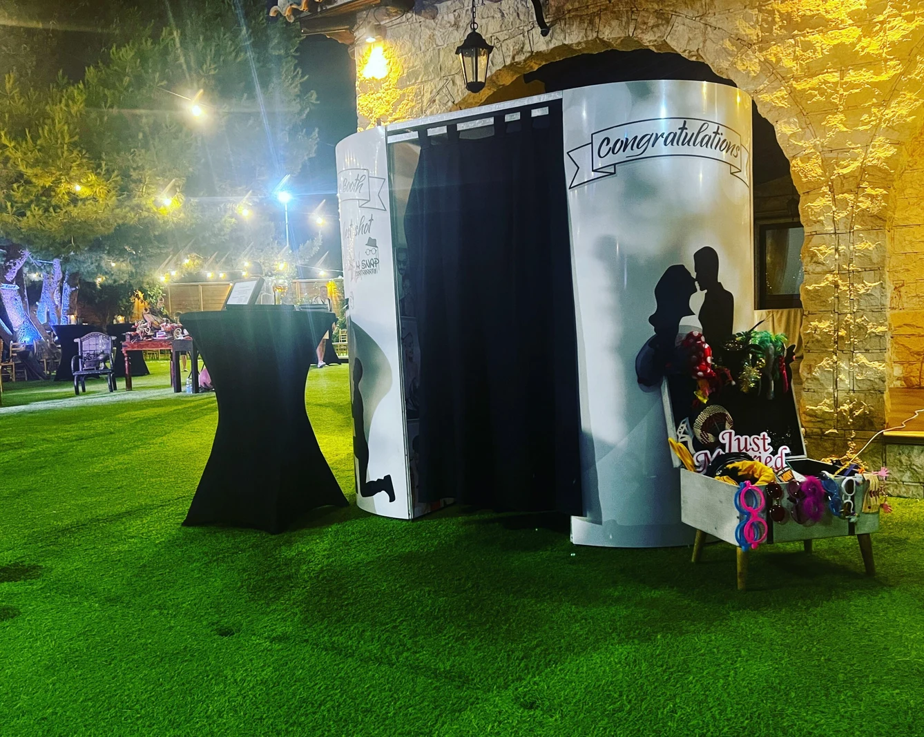 Kıbrıs Gece Kulüplerinde Fotoğraf Çektirme Noktaları (Photo Booth)