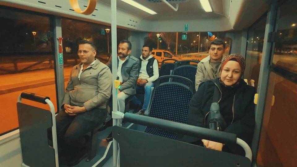 Kıbrıs Gece Taksileri ve Gece Ulaşım Fiyat Rehberi 2026 - Atmosfer ve Eğlence