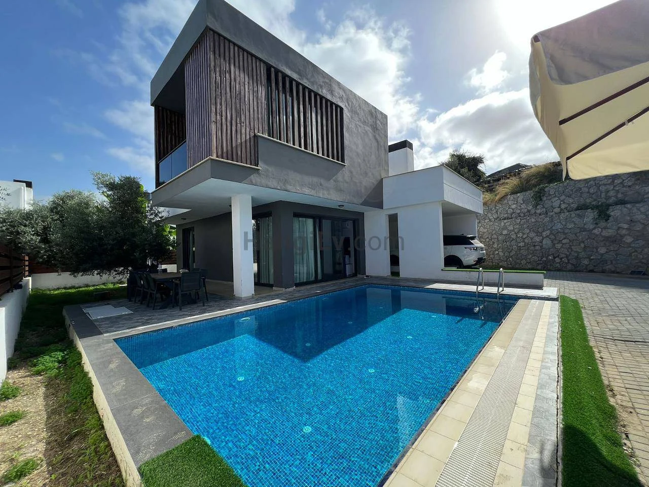 Kıbrıs Özel Havuzlu Villa ve Müstakil Süit Otel Seçenekleri