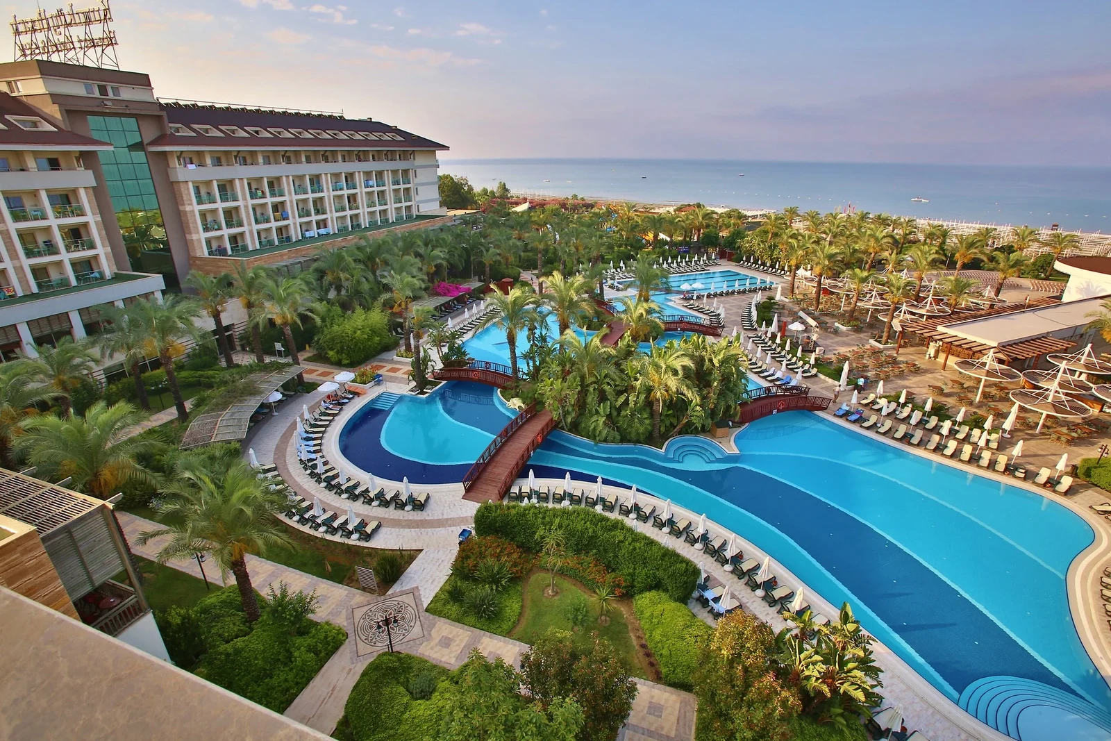Son Dakika Otel Fırsatları Tesis Mimarisi ve Genel Atmosfer