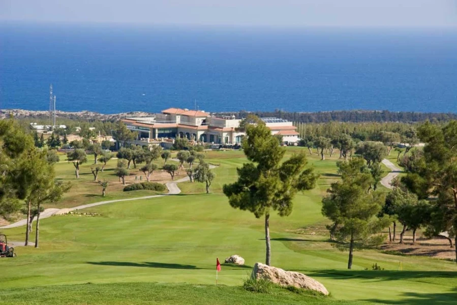Korineum Golf & Beach Resort Konaklama ve Genel Görünüm