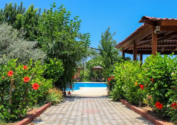 Lapida Garden Hotel Havuz ve Sahil
