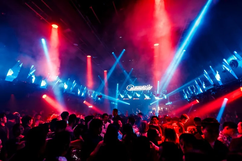 Lefkoşa Dereboyu Gece Hayatı: Publar, Kafeler ve Canlı Müzik