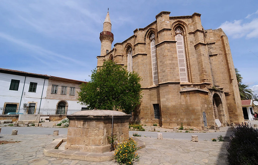 Lefkoşa Haydarpaşa Camii (St. Catherine Kilisesi) Sanat Galerisi
