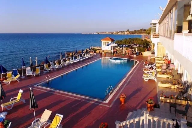 Manolya Hotel Lapta Deniz Manzaralı Konaklama Rehberi