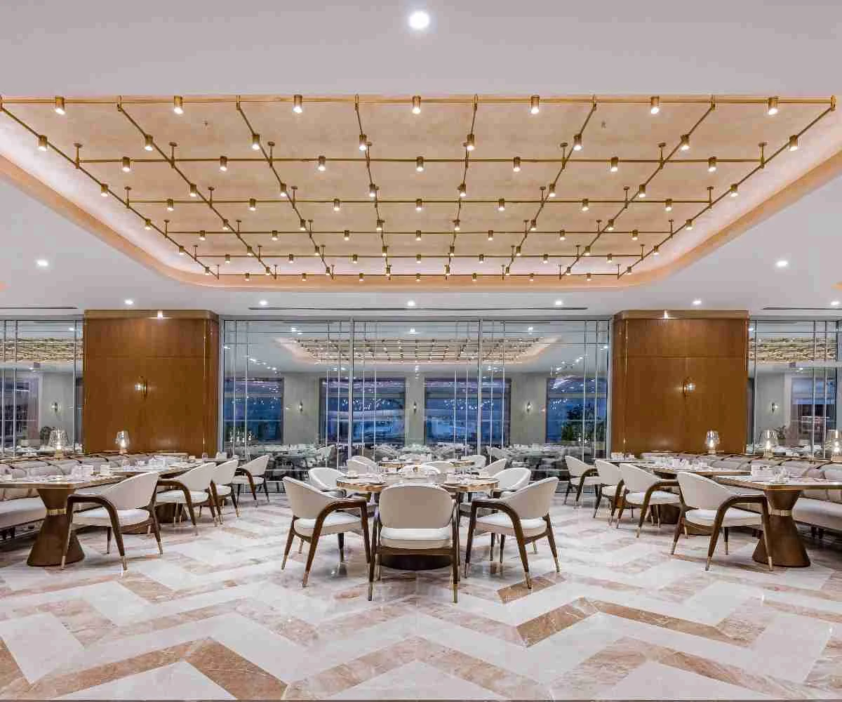 Merit Park Meyhane Tesis İçi ve Dinlenme Alanları