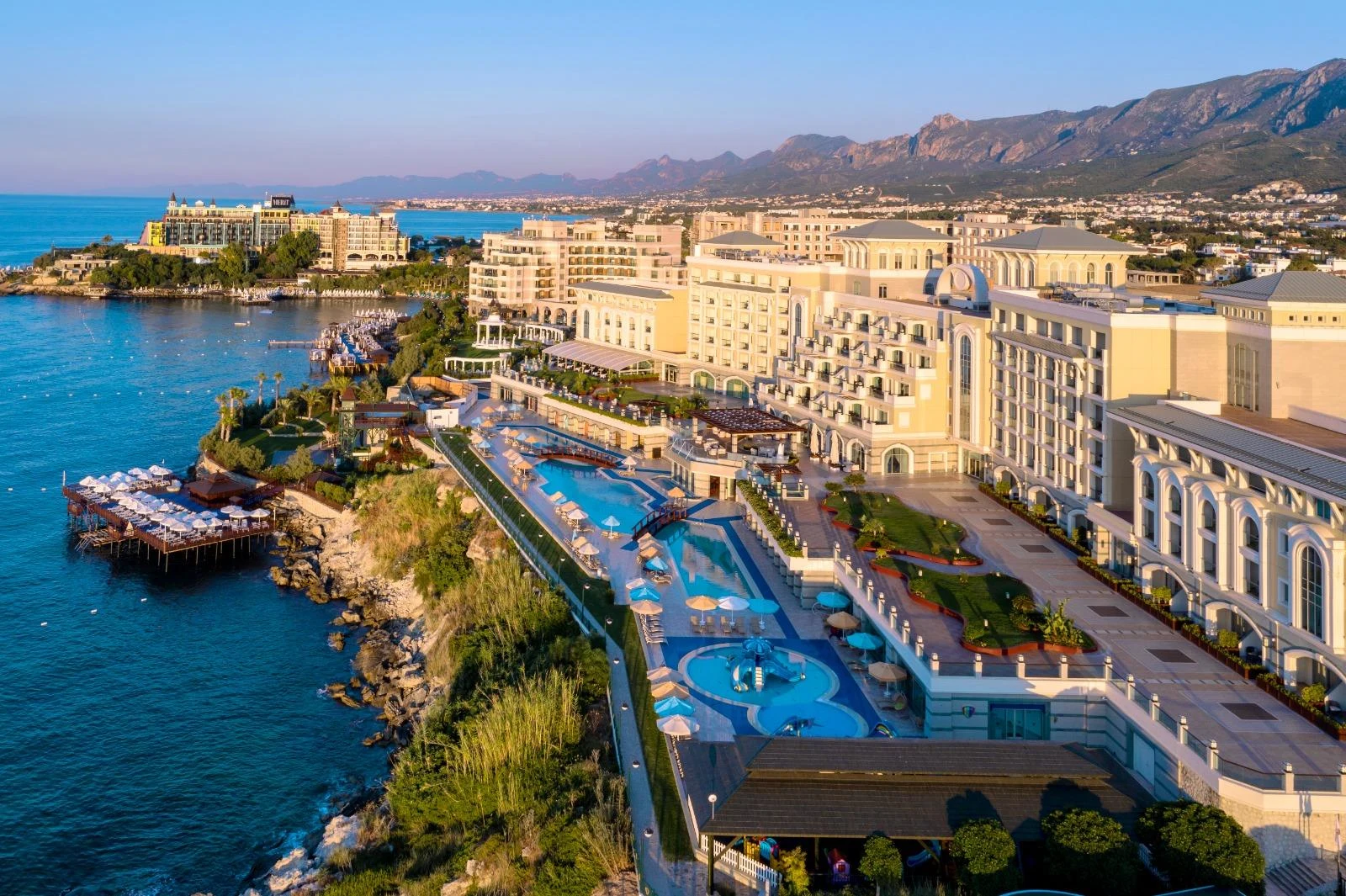 Merit Royal Garden Hotel Alsancak Doğa Konsepti