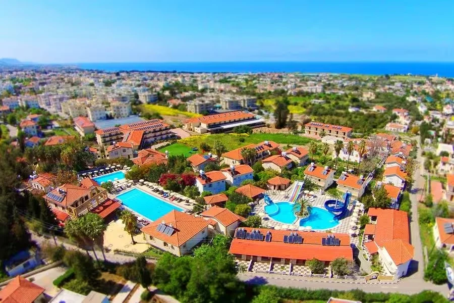 Riverside Garden Resort Alsancak Bungalov Otel