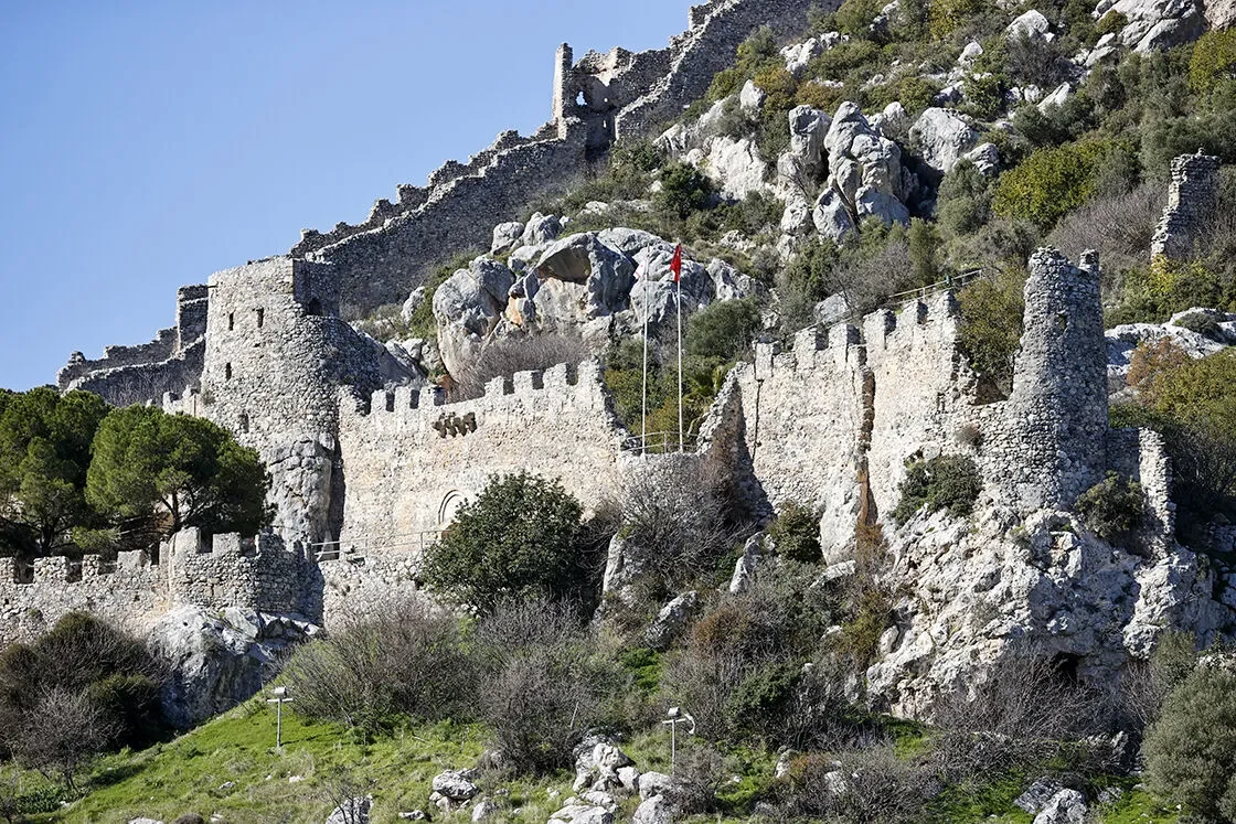 Saint Hilarion Kalesi: Masal Şatosu Gibi Kıbrıs Efsanesi İç Görsel 1