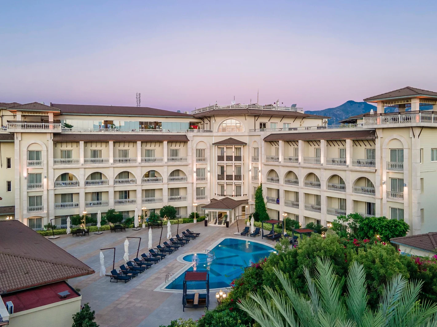 Savoy Ottoman Palace Girne Osmanlı Mimarisi Otel