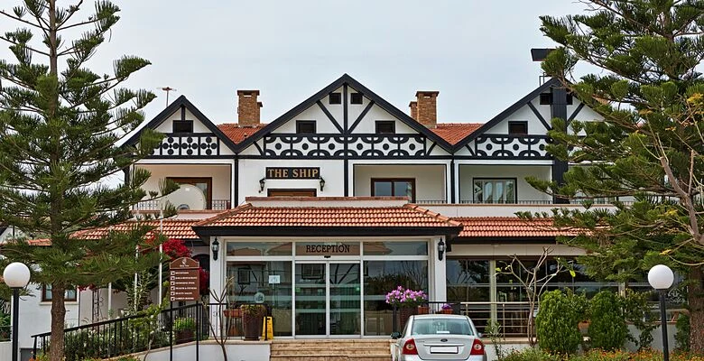 Ship Inn Hotel Konaklama ve Genel Görünüm