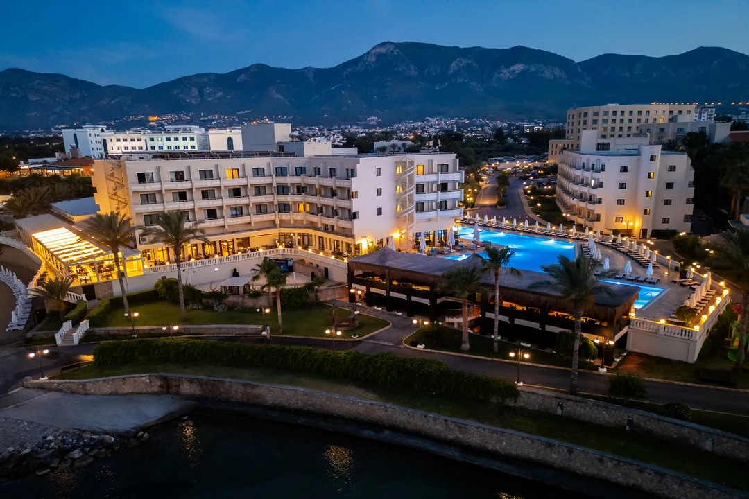 Vuni Palace Hotel Girne Sahil ve Deniz Manzarası Rehberi
